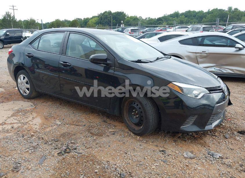 2015 Toyota Corolla LE (VIN 2T1BURHE3FC291920) main photo