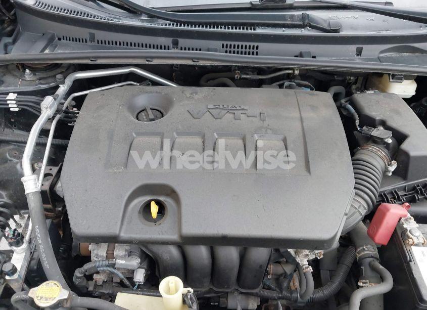 Photo 10 of 2015 Toyota Corolla LE (VIN 2T1BURHE3FC291920)