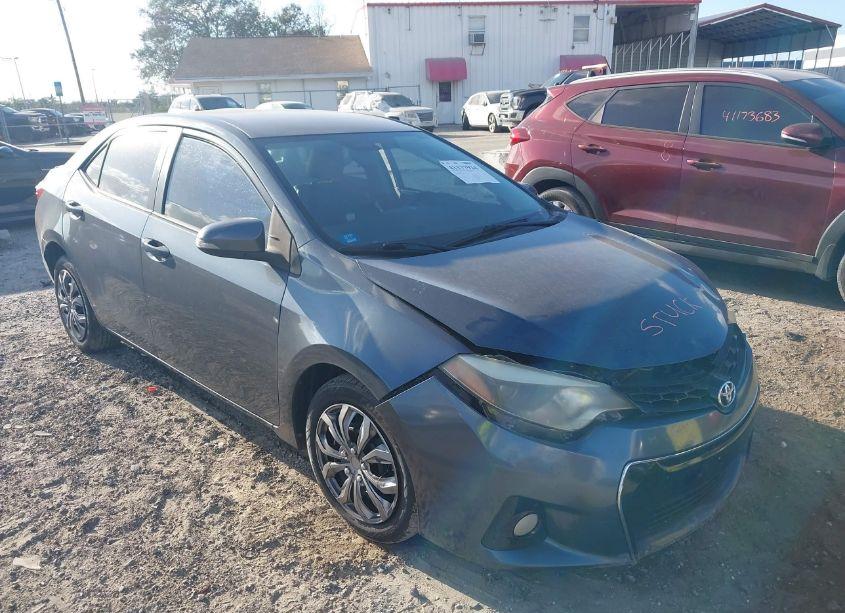 2015 Toyota Corolla S (VIN 2T1BURHE3FC325564) main photo