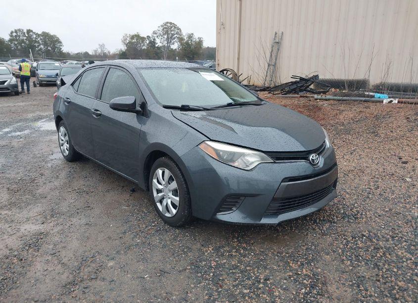 2015 Toyota Corolla LE (VIN 2T1BURHE3FC330523) main photo