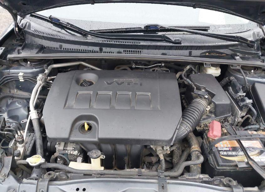 Photo 10 of 2015 Toyota Corolla LE (VIN 2T1BURHE3FC330523)