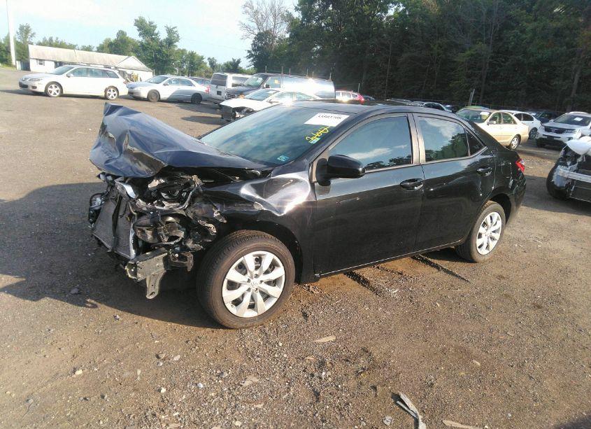 Photo 2 of 2015 Toyota Corolla LE (VIN 2T1BURHE3FC333664)