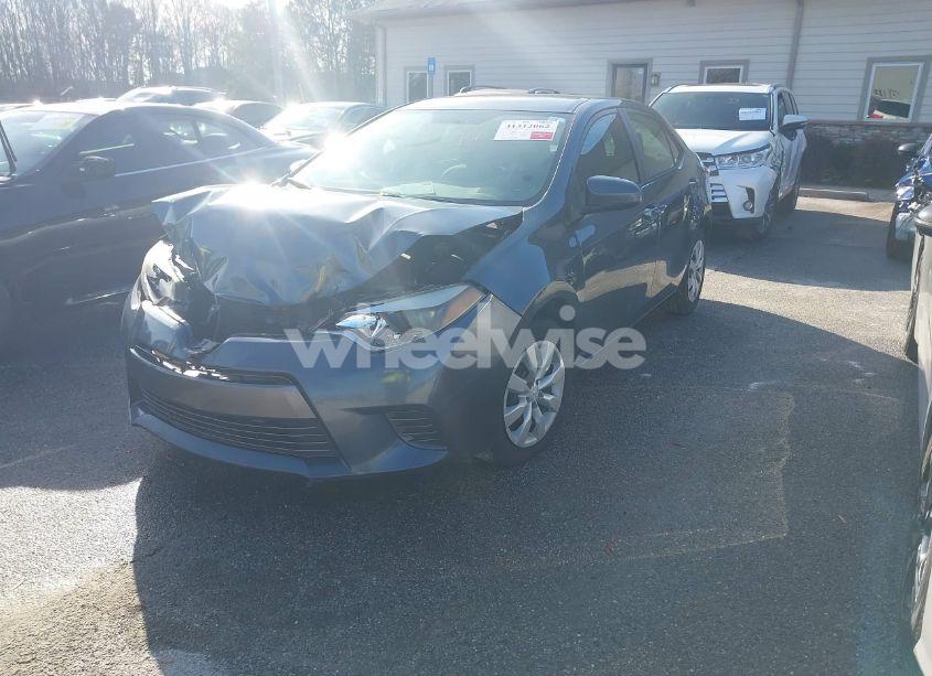 Photo 2 of 2015 Toyota Corolla LE (VIN 2T1BURHE3FC345751)