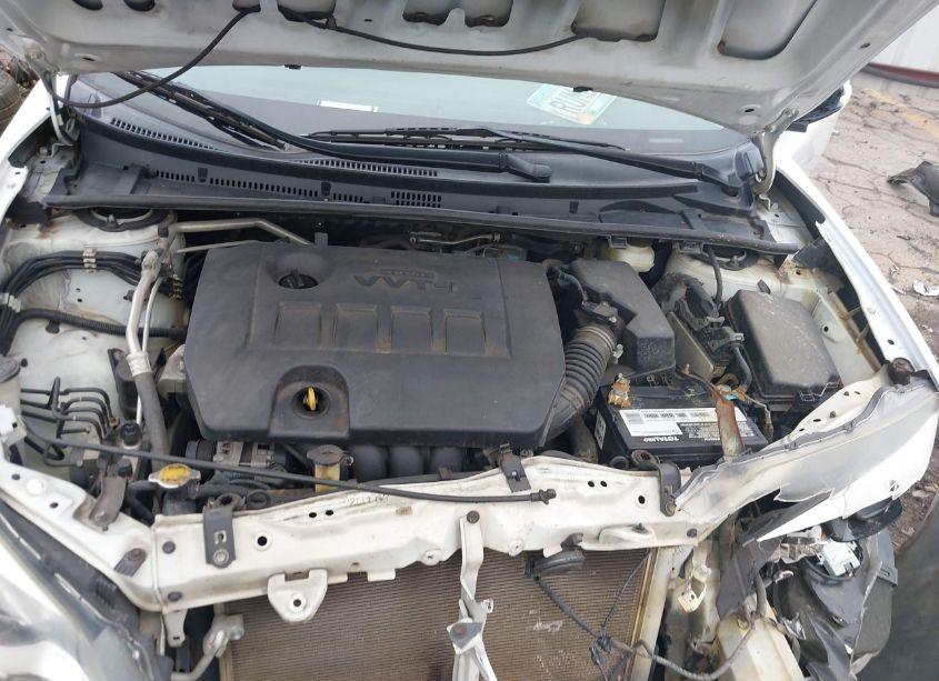 Photo 10 of 2015 Toyota Corolla LE PLUS (VIN 2T1BURHE3FC359519)