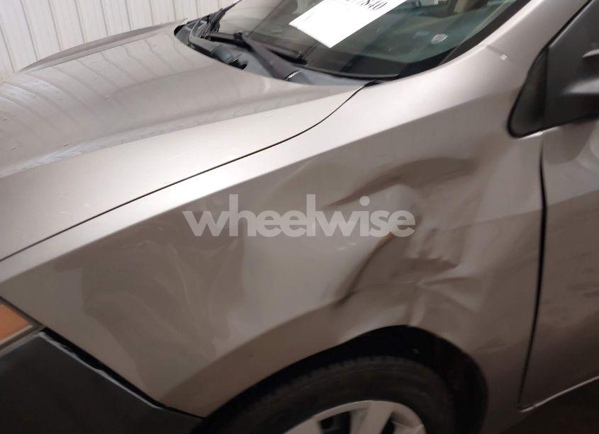 Photo 17 of 2015 Toyota Corolla LE (VIN 2T1BURHE3FC404555)