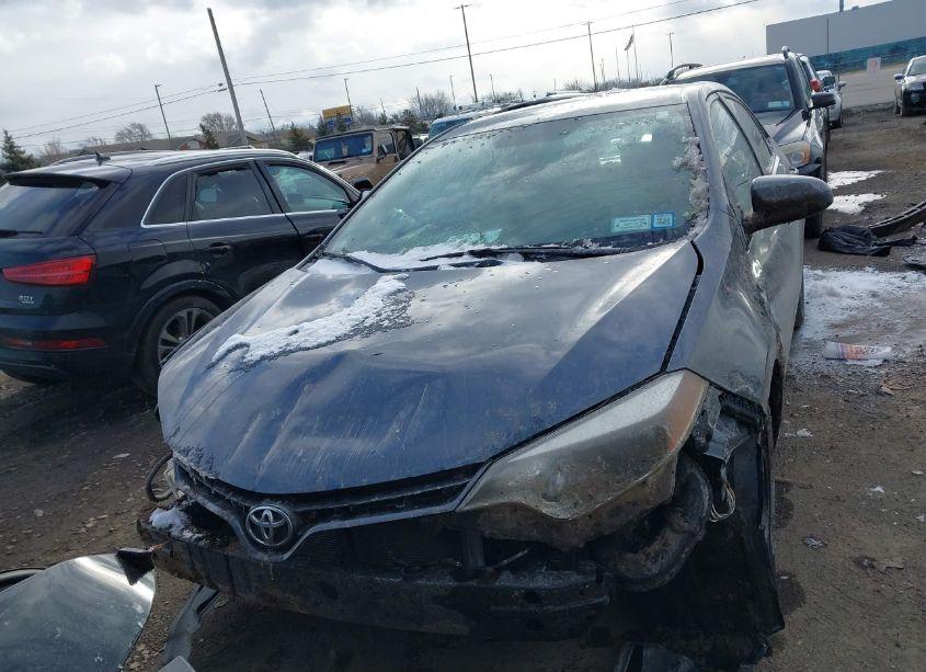 Photo 12 of 2015 Toyota Corolla LE (VIN 2T1BURHE3FC408427)