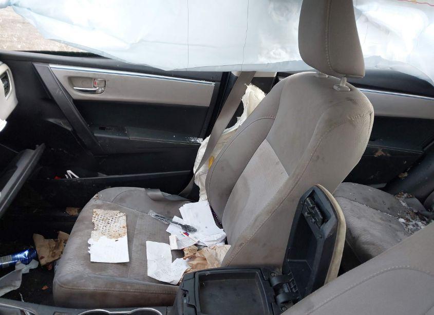 Photo 5 of 2015 Toyota Corolla LE (VIN 2T1BURHE3FC408427)