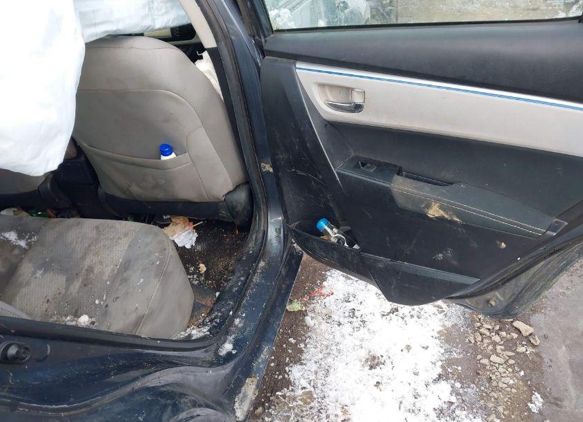 Photo 8 of 2015 Toyota Corolla LE (VIN 2T1BURHE3FC408427)