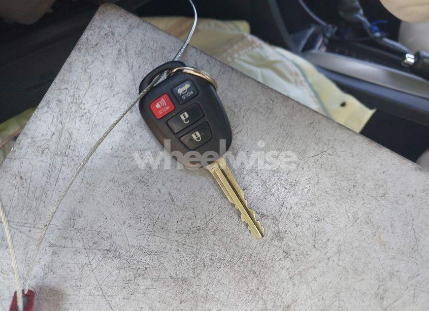 Photo 11 of 2015 Toyota Corolla L/LE/LE PLUS/LE PREMIUM/S/S PLUS/S PREMIUM (VIN 2T1BURHE3FC426541)