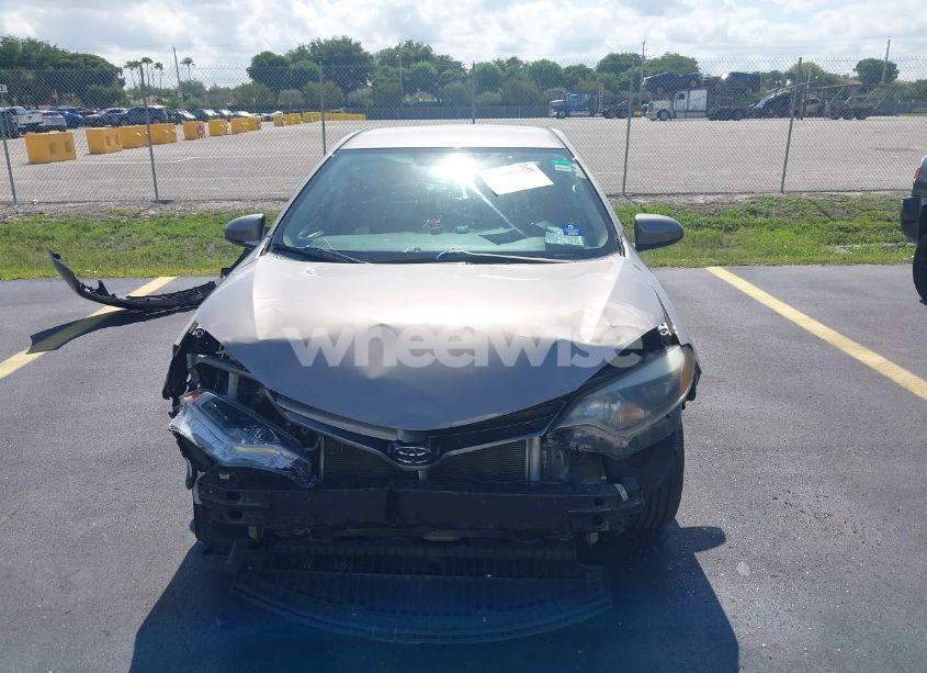 Photo 13 of 2015 Toyota Corolla L/LE/LE PLUS/LE PREMIUM/S/S PLUS/S PREMIUM (VIN 2T1BURHE3FC426541)