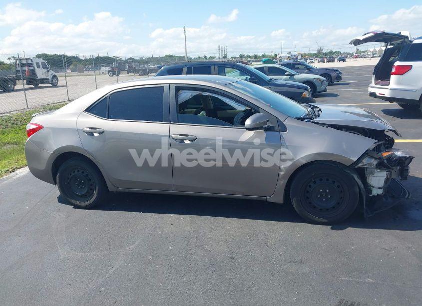 Photo 14 of 2015 Toyota Corolla L/LE/LE PLUS/LE PREMIUM/S/S PLUS/S PREMIUM (VIN 2T1BURHE3FC426541)