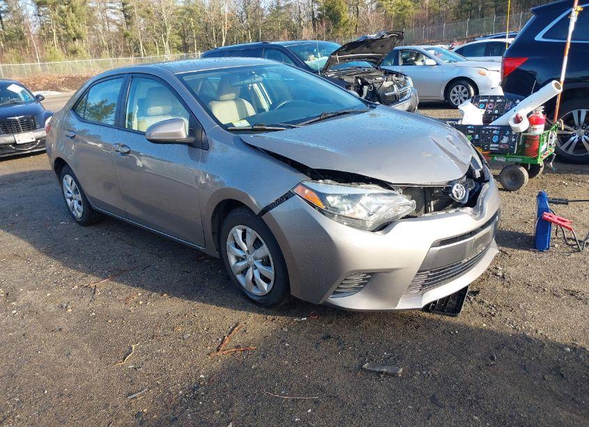 2015 Toyota Corolla LE (VIN 2T1BURHE3FC448538) main photo