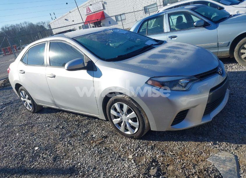 2015 Toyota Corolla LE (VIN 2T1BURHE3FC451830) main photo