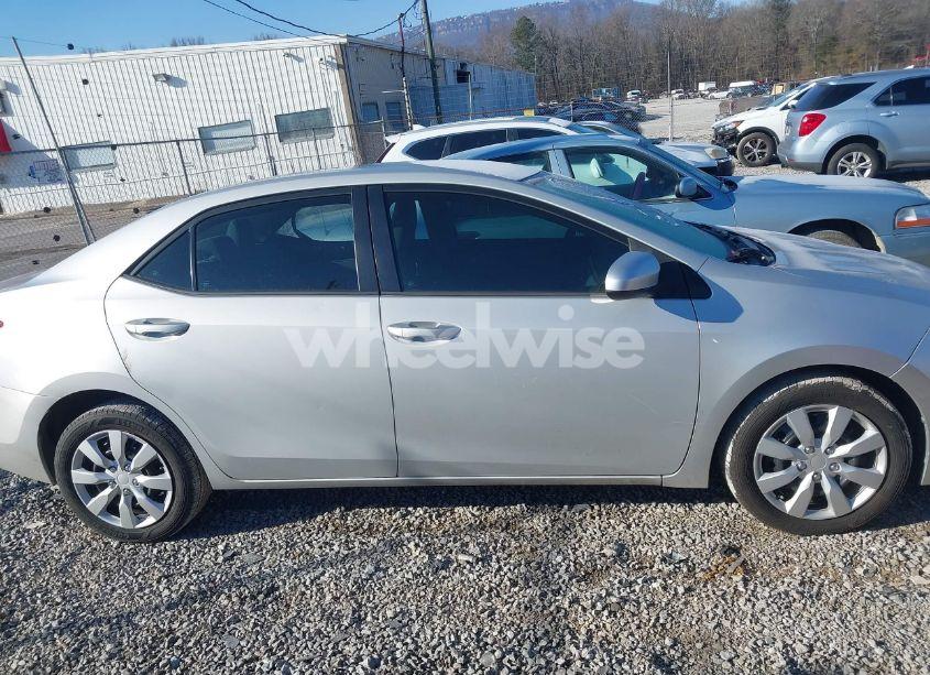 Photo 13 of 2015 Toyota Corolla LE (VIN 2T1BURHE3FC451830)