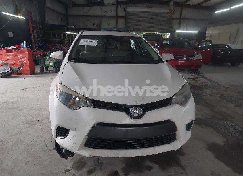 Photo 12 of 2015 Toyota Corolla LE (VIN 2T1BURHE3FC462035)