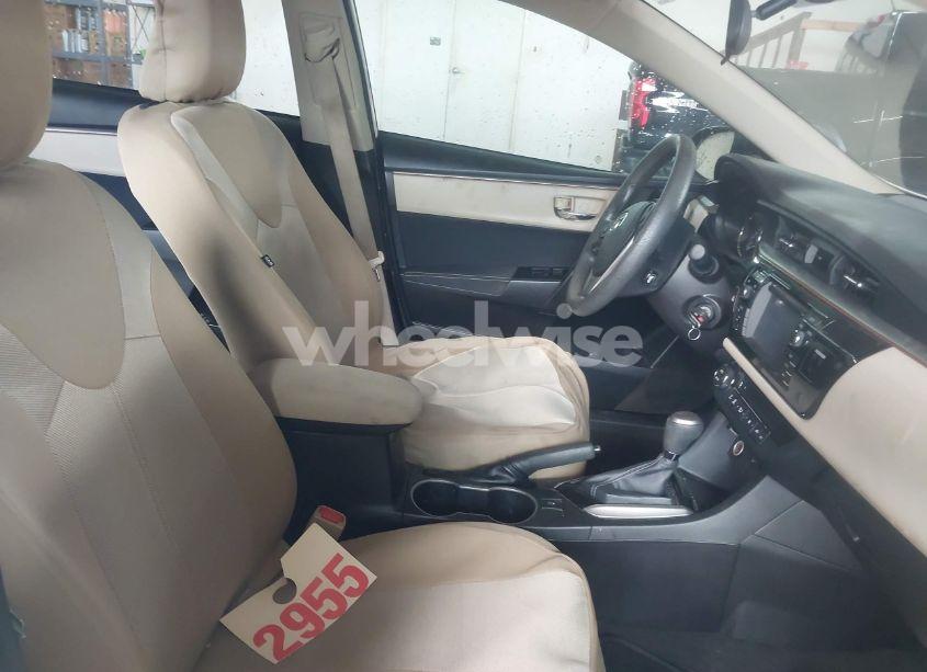 Photo 5 of 2015 Toyota Corolla LE (VIN 2T1BURHE3FC462035)