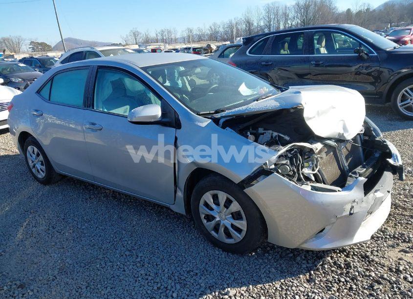 2015 Toyota Corolla L (VIN 2T1BURHE3FC477022) main photo