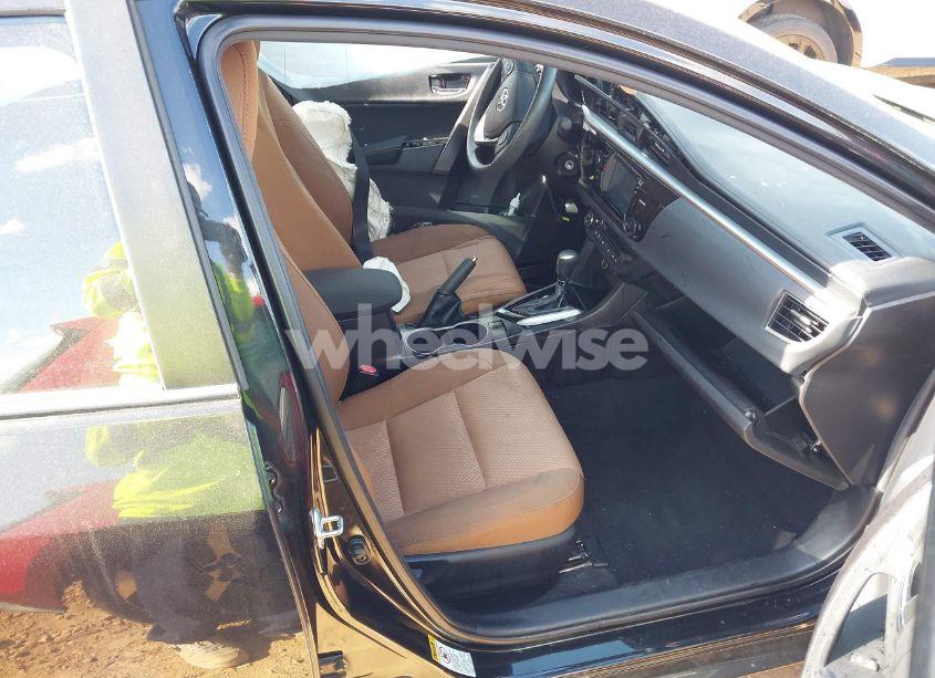 Photo 5 of 2016 Toyota Corolla LE (VIN 2T1BURHE3GC493206)