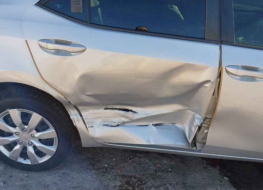 Photo 6 of 2016 Toyota Corolla LE (VIN 2T1BURHE3GC495392)