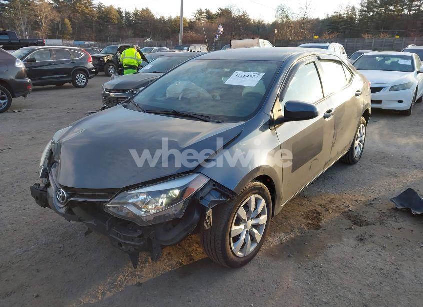 Photo 2 of 2016 Toyota Corolla LE (VIN 2T1BURHE3GC508836)