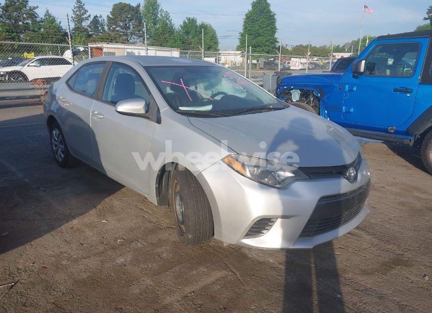 2016 Toyota Corolla LE (VIN 2T1BURHE3GC512174) main photo