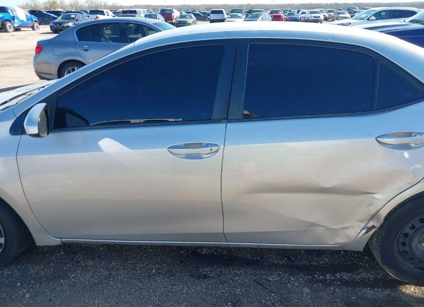 Photo 14 of 2016 Toyota Corolla LE (VIN 2T1BURHE3GC558037)