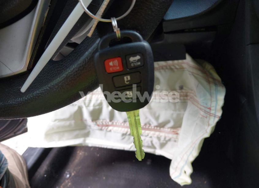 Photo 11 of 2016 Toyota Corolla LE PLUS (VIN 2T1BURHE3GC563240)