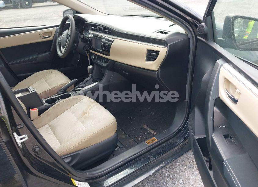 Photo 5 of 2016 Toyota Corolla LE PLUS (VIN 2T1BURHE3GC564971)