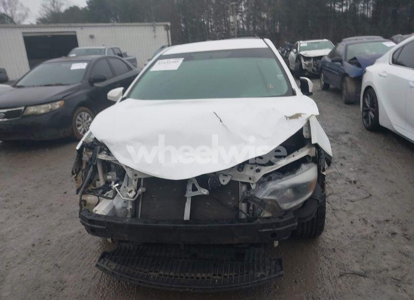 Photo 13 of 2016 Toyota Corolla LE (VIN 2T1BURHE3GC565358)