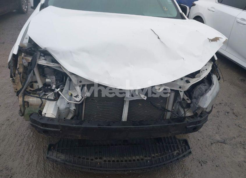 Photo 6 of 2016 Toyota Corolla LE (VIN 2T1BURHE3GC565358)