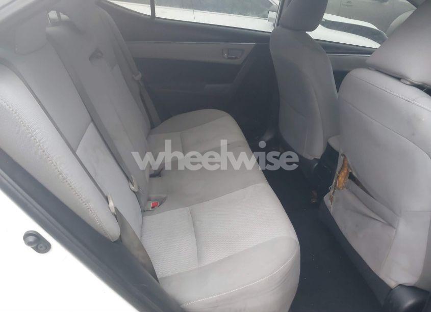 Photo 8 of 2016 Toyota Corolla LE (VIN 2T1BURHE3GC565358)