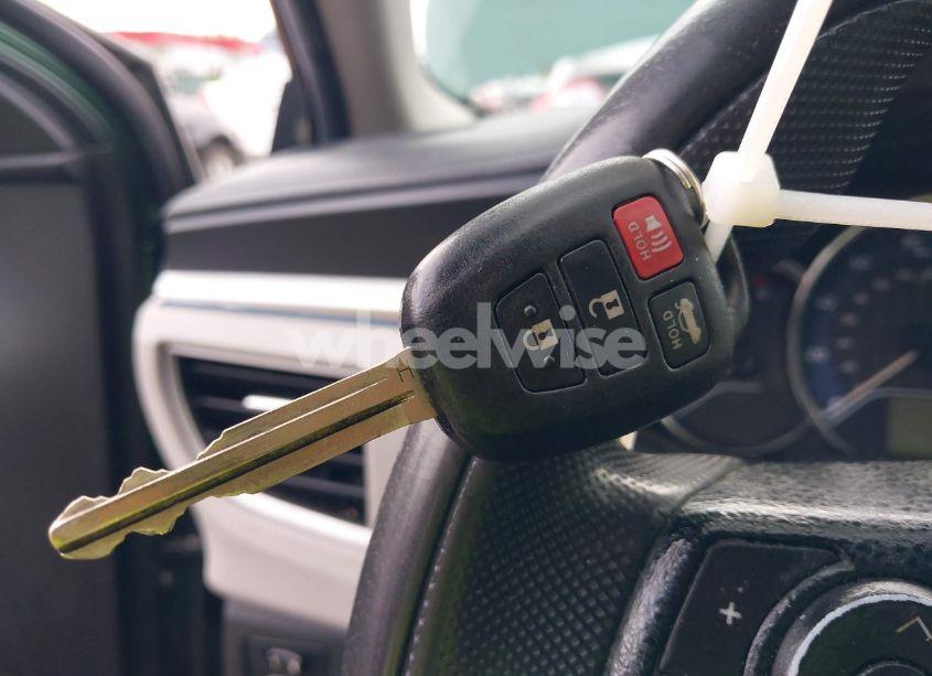 Photo 11 of 2016 Toyota Corolla LE (VIN 2T1BURHE3GC566249)