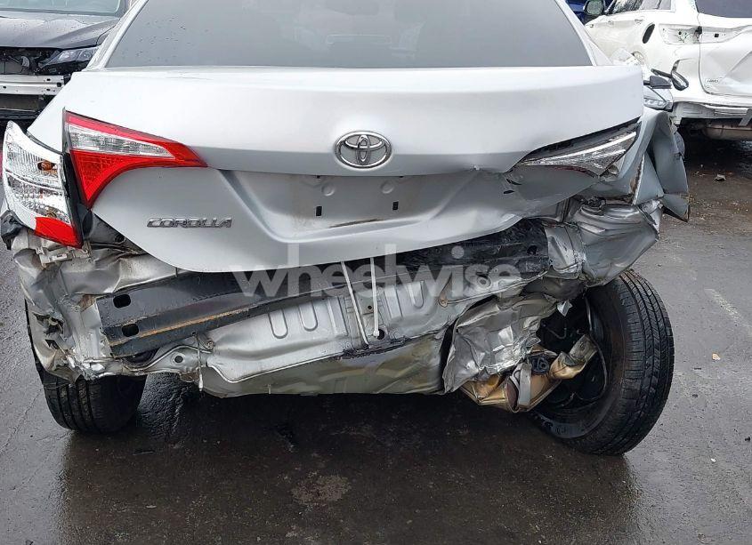 Photo 11 of 2016 Toyota Corolla L (VIN 2T1BURHE3GC572021)