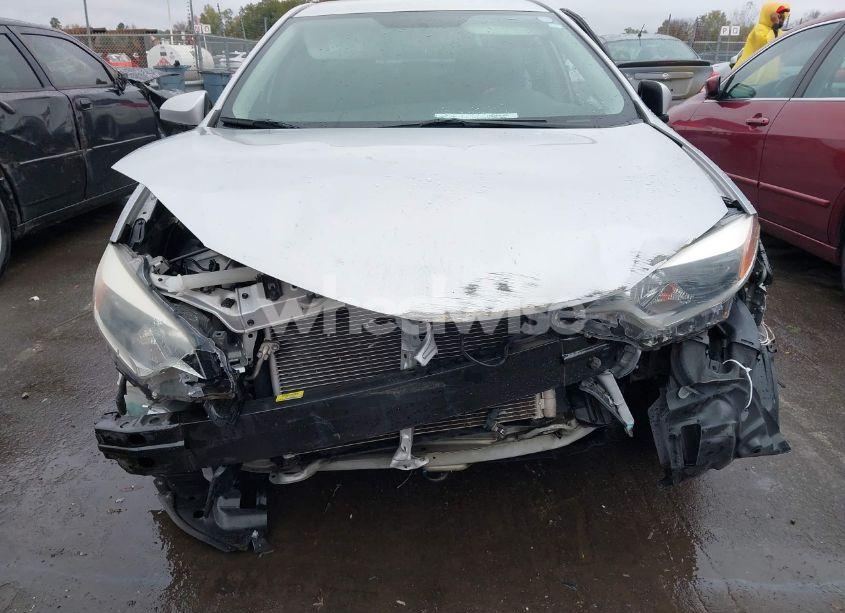 Photo 12 of 2016 Toyota Corolla L (VIN 2T1BURHE3GC572021)