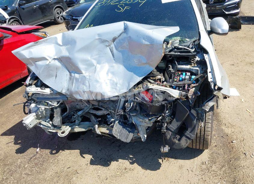 Photo 10 of 2016 Toyota Corolla LE (VIN 2T1BURHE3GC597243)