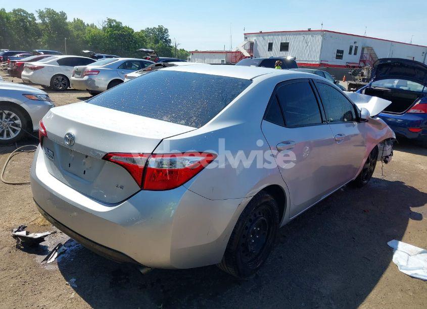 Photo 4 of 2016 Toyota Corolla LE (VIN 2T1BURHE3GC597243)