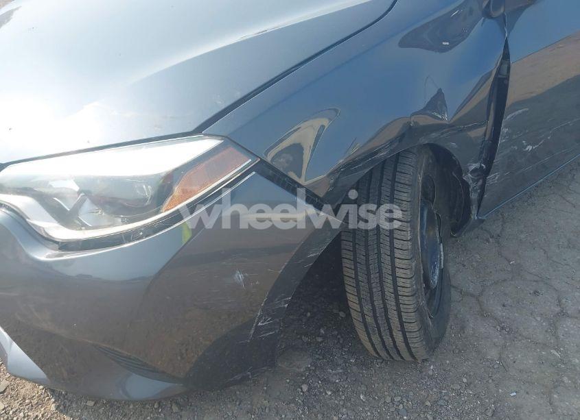 Photo 6 of 2016 Toyota Corolla L (VIN 2T1BURHE3GC601422)