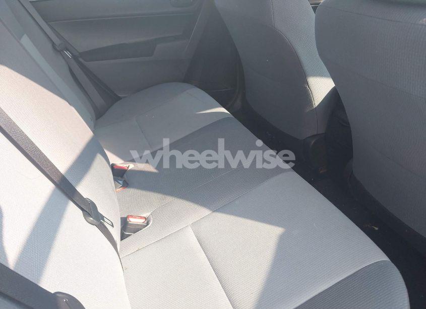 Photo 8 of 2016 Toyota Corolla L (VIN 2T1BURHE3GC601422)