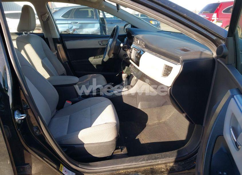 Photo 5 of 2016 Toyota Corolla LE (VIN 2T1BURHE3GC606801)