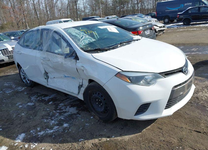 2016 Toyota Corolla LE (VIN 2T1BURHE3GC612405) main photo