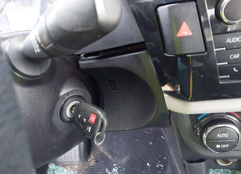 Photo 11 of 2016 Toyota Corolla LE (VIN 2T1BURHE3GC612405)