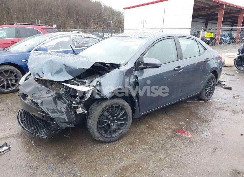 Photo 2 of 2016 Toyota Corolla LE (VIN 2T1BURHE3GC617068)
