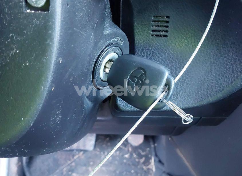 Photo 11 of 2016 Toyota Corolla LE (VIN 2T1BURHE3GC619807)