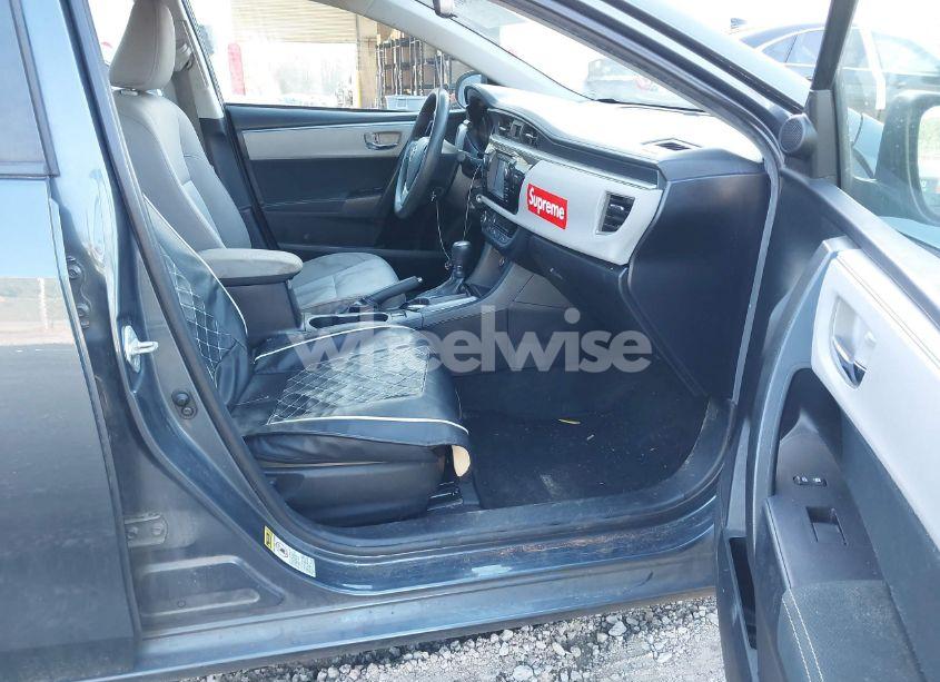 Photo 5 of 2016 Toyota Corolla LE (VIN 2T1BURHE3GC619807)