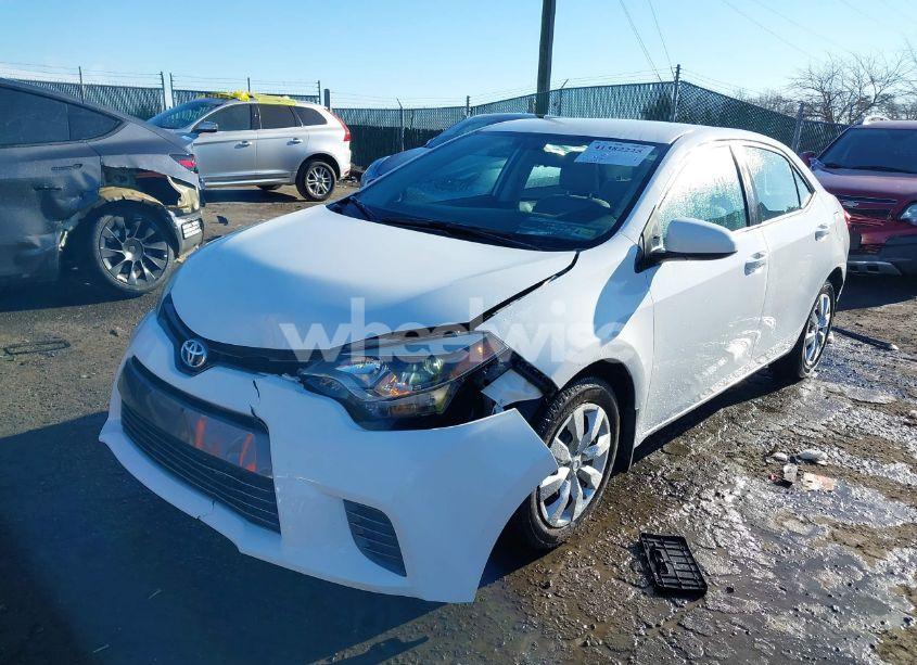 Photo 2 of 2016 Toyota Corolla LE (VIN 2T1BURHE3GC621699)