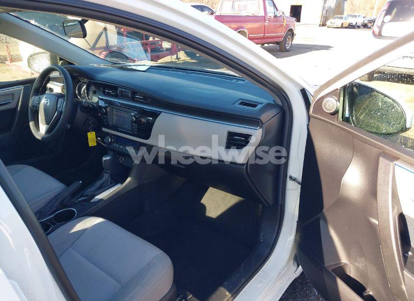 Photo 5 of 2016 Toyota Corolla LE (VIN 2T1BURHE3GC621699)