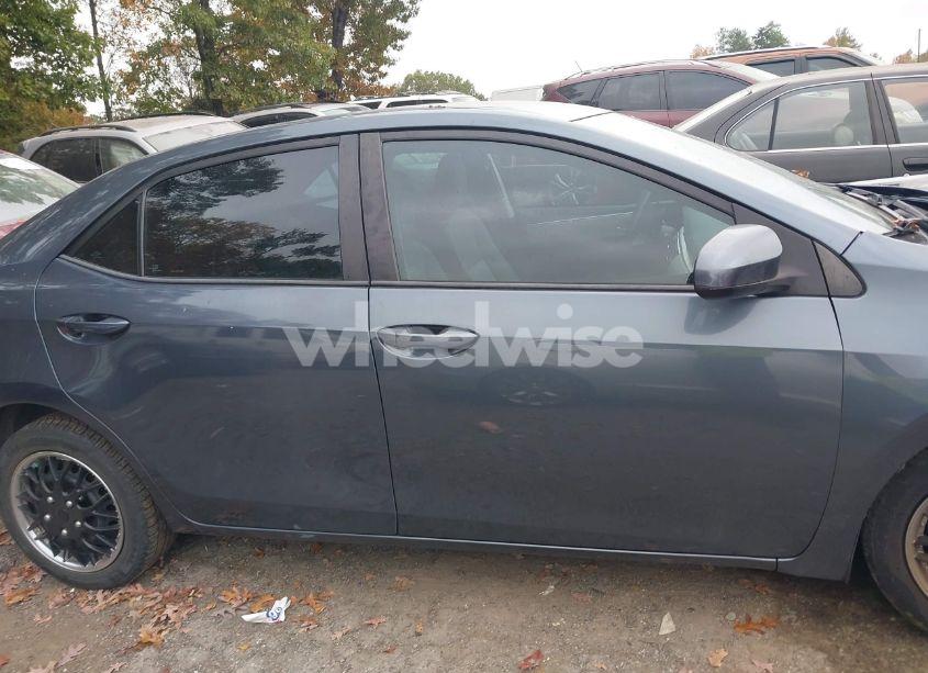 Photo 13 of 2016 Toyota Corolla LE (VIN 2T1BURHE3GC624375)