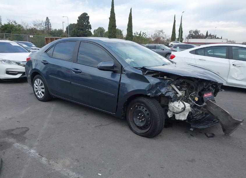 2016 Toyota Corolla LE (VIN 2T1BURHE3GC641371) main photo