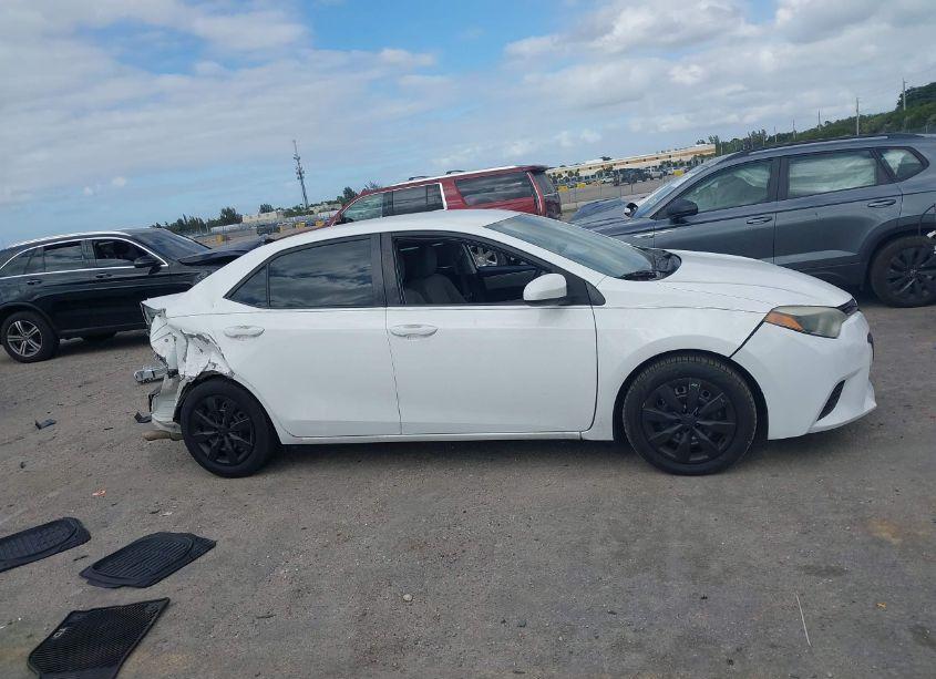 Photo 14 of 2016 Toyota Corolla LE (VIN 2T1BURHE3GC642844)