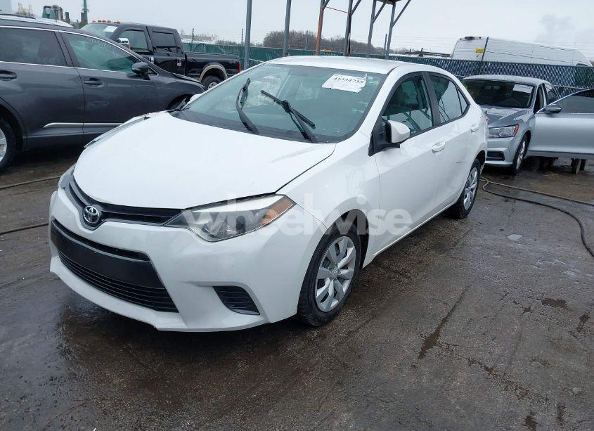Photo 2 of 2016 Toyota Corolla LE (VIN 2T1BURHE3GC651950)